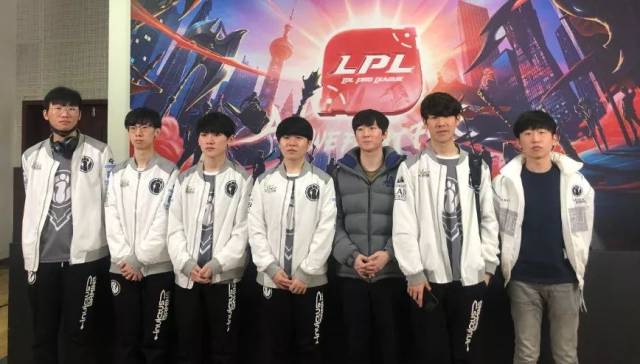 让他在联盟 让他在联盟