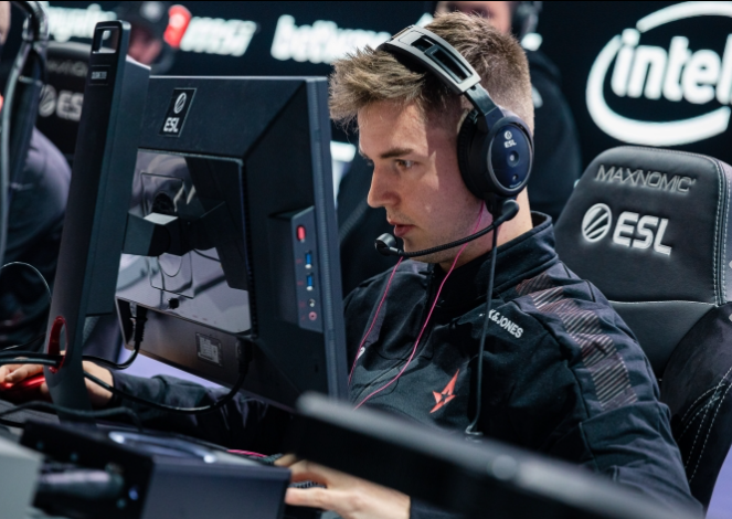 台来搏眼球 台来搏眼球