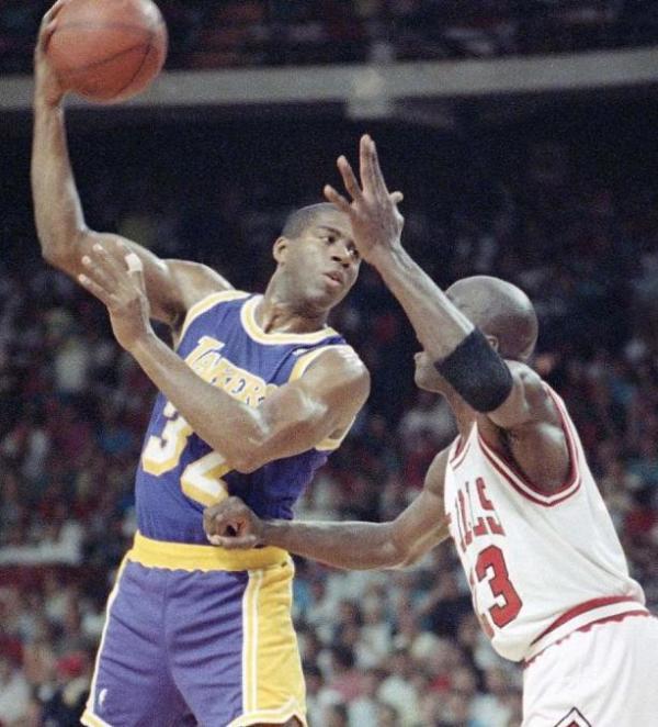 利用逼抢触 利用逼抢触